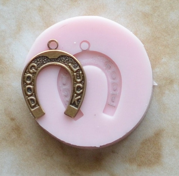 HORSESHOE Silicone Mold, Jewelry, Resin, clay, Pendant, Necklace, hung on a chain, Charms, brooch, bracelets, symbol, earrings,  G295
