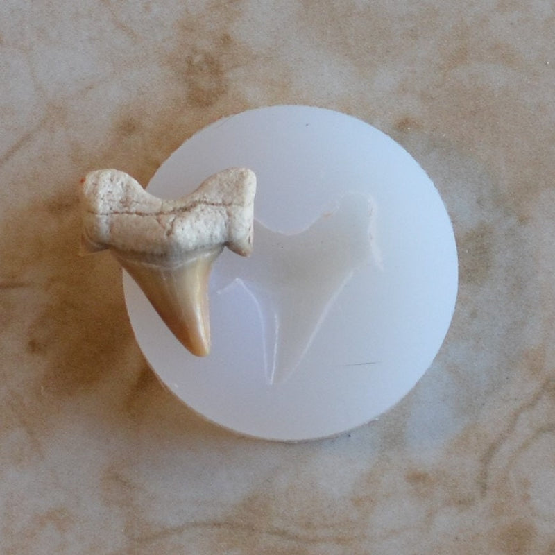 Shark Tooth Silicone Mold, Shark, Shark teeth, Resin Shark mold, Clay mold, Epoxy, Ocean, Sharks, Nautical, food grade, Chocolate A481