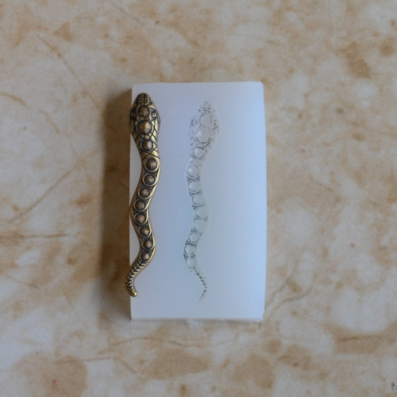 Snake Silicone Mold, Animal Silicone Mold, Resin, Clay, Epoxy, food grade, Chocolate molds, Resin, Clay, dogs, cats, fish, birds A499